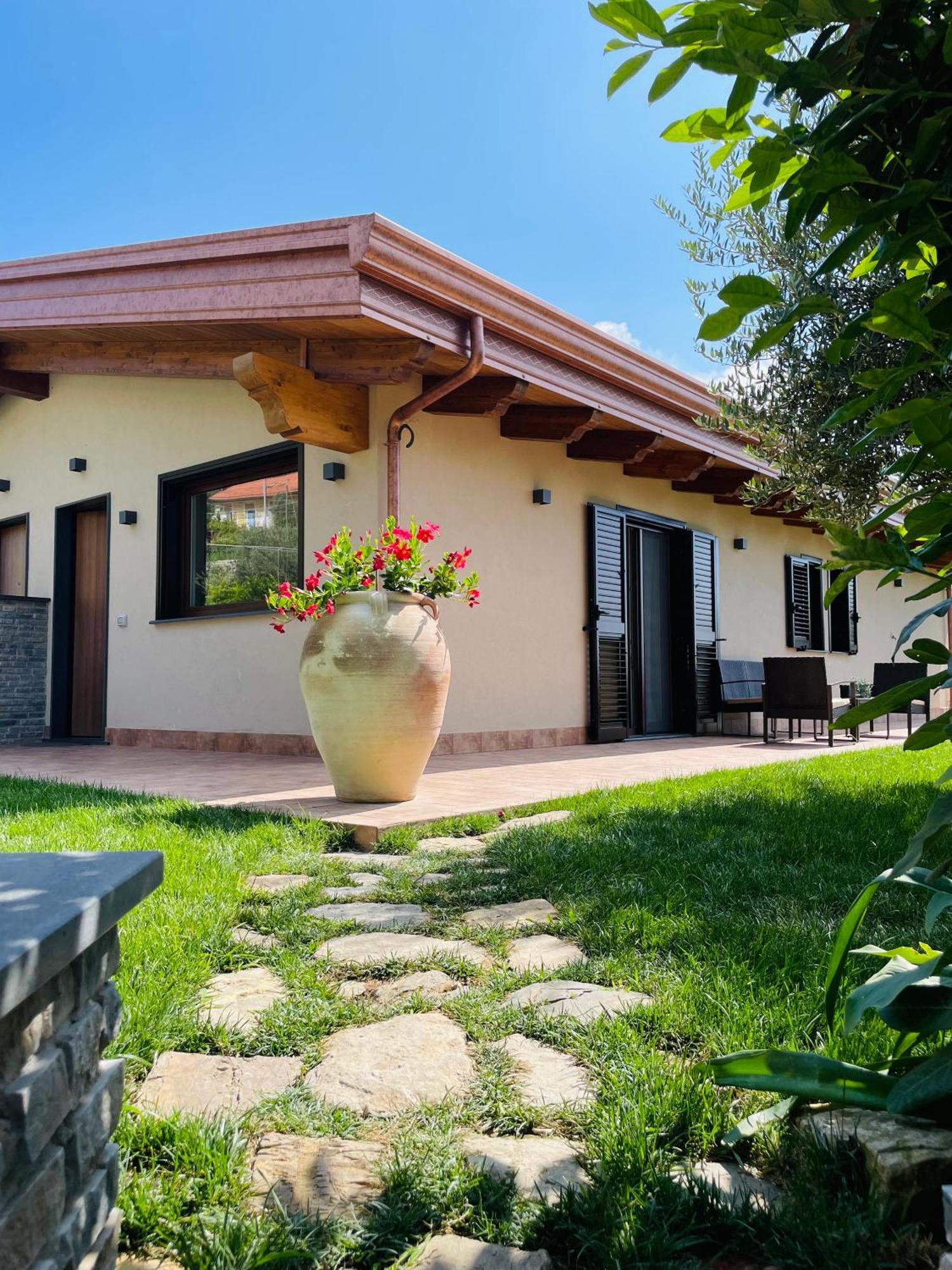 Connie'S Home Pianillo Dış mekan fotoğraf